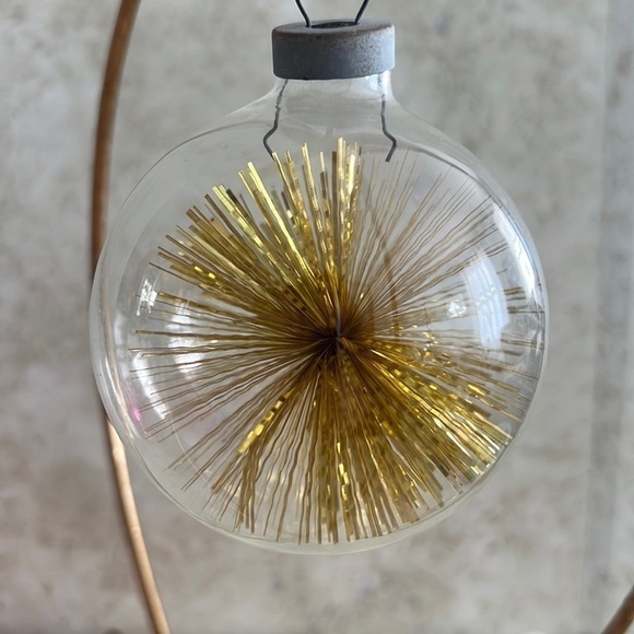 Vintage Christmas Ornament Unsilvered Gold Tinsel Starburst - Picture 2 of 7